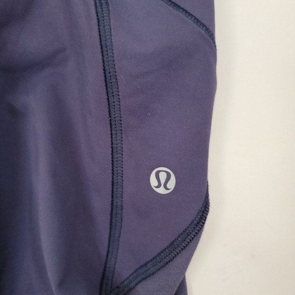 Lululemon Sz 8 Crop Leggings Side Pockets - Picture 4 of 6
